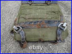 ALLEMAND WW2 Lot Sac style Poil de Vache & Gourde avec son Quart