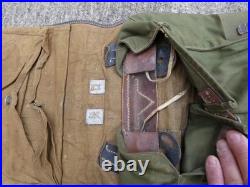 ALLEMAND WW2 Lot Sac style Poil de Vache & Gourde avec son Quart