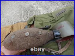 ALLEMAND WW2 Lot Sac style Poil de Vache & Gourde avec son Quart