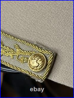 Ancien Képi de général de brigade + légion d'honneur, ceinturons