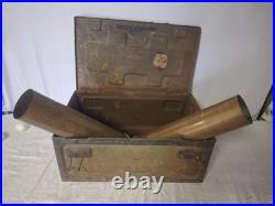 Ancienne caisse militaire + 2 douilles obus laiton WW2 militaria déco