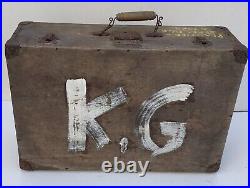 Ancienne valise bois KG