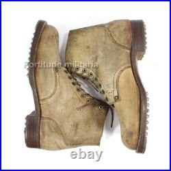 Brodequins Français M-1945 datés 1951 Armée Française (matériel original)
