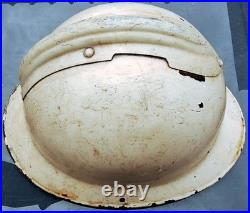 Casque Adrian modèle 26 blanc Croix Rouge ww2