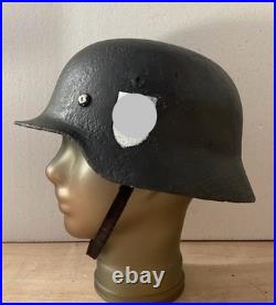 Casque militaire ancien authentique intérieur d'origine peinture refaite WW2