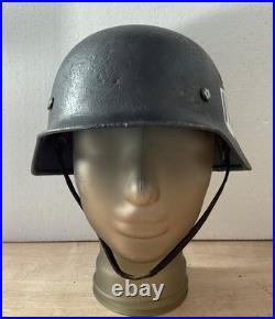 Casque militaire ancien authentique intérieur d'origine peinture refaite WW2