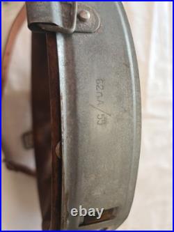 Intérieur de casque Allemand WW2, taille 62 +1 jugulaire datée 1943 + 3 Rivets