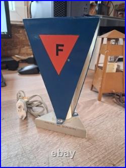 LOT DE 2 Lampes anciennes Mirador en métal Amicale Déportés WW2 Rare F