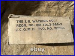 Lot 26 boites insecticides + carton US WW2