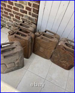 Lots De jerricans Militaires Anciens