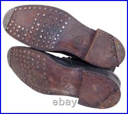 Paire de brodequins en cuir noir sous officier/officier français WW2 France 1940