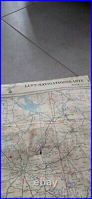 Plusieurs morceaux de cartes en toile cirée Luftwaffe authentique german WW2 Plusieurs morceaux de cartes en toile cirée Luftwaffe authentique german WW2