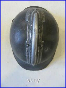 Rare casque ADRIAN de Chasseur, modèle 26 avec insigne modèle 15. WW. 2