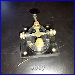 Rare manipulateur telegraphe US Army WII D165581 bon état, Key Morse Code