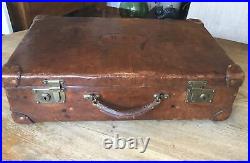 Splendide et ancienne valise militaire R. A. F 2eme Guerre mondiale