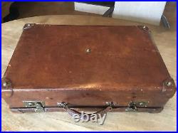 Splendide et ancienne valise militaire R. A. F 2eme Guerre mondiale