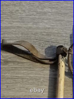 Très Rare paire de Bâtons de Skis allemand bois peinture Blanche WW2