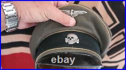 Très belle casquette allemande élite WW2 certainement de film Pas casque